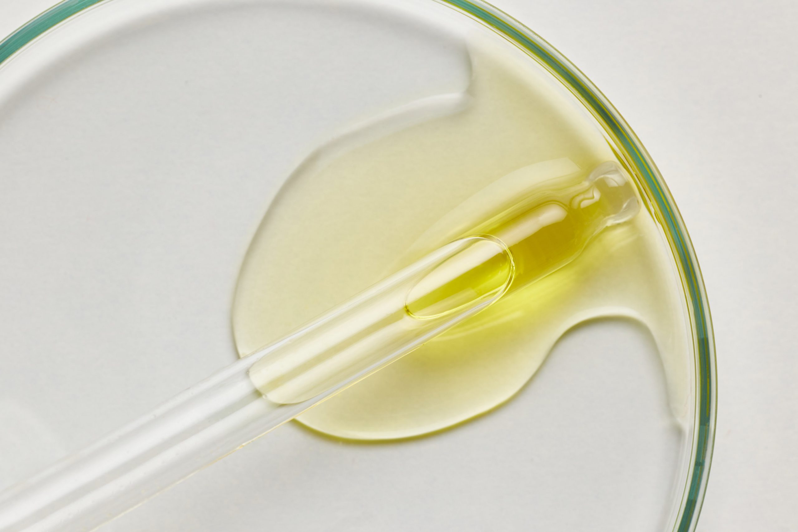 6 Reasons You Need 100% Pure Castor Oil RightNow